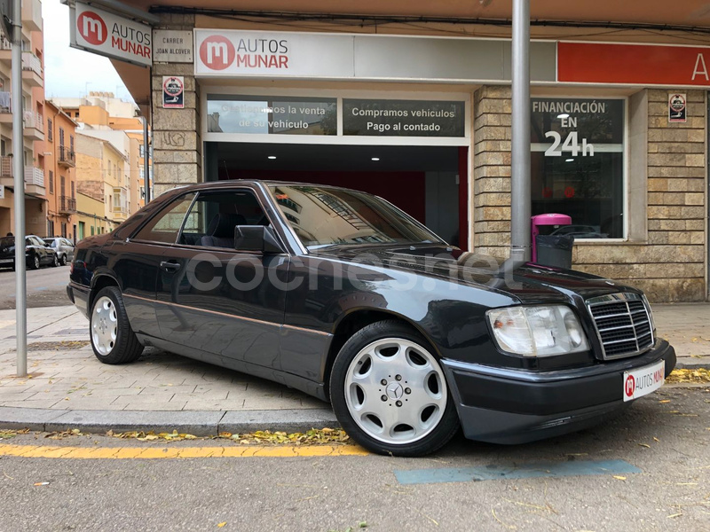 MERCEDES E 220 COUPE