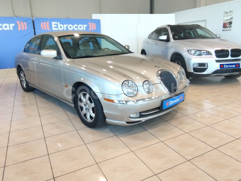 JAGUAR S-Type V6 3.0 EXECUTIVE 4p.