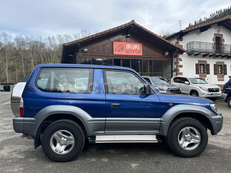 TOYOTA Land Cruiser 90 3.0 D4D 50 Aniversario Automatico 3p.