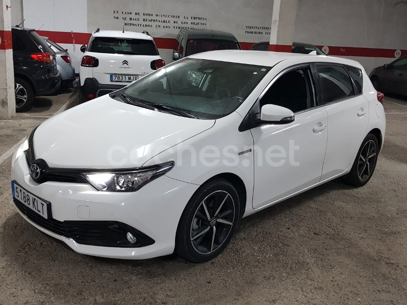 TOYOTA Auris 1.8 140H Hybrid Feel Edition