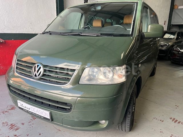 VOLKSWAGEN Multivan 2.5TDI