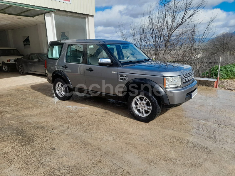 LAND-ROVER Discovery 4 2.7 TDV6 SE