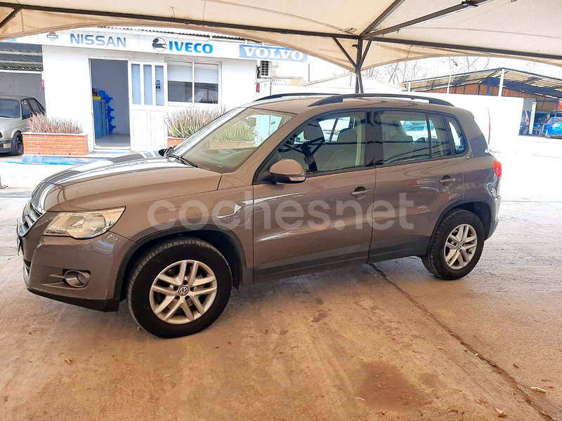 VOLKSWAGEN Tiguan 2.0 TDI Front Drive Advance