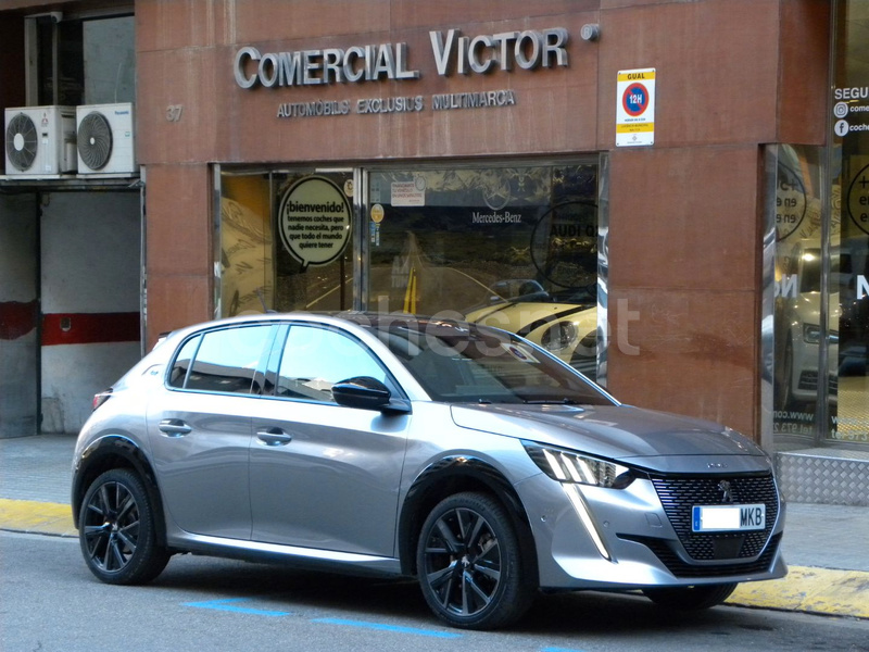 PEUGEOT e-208 GT Electrico