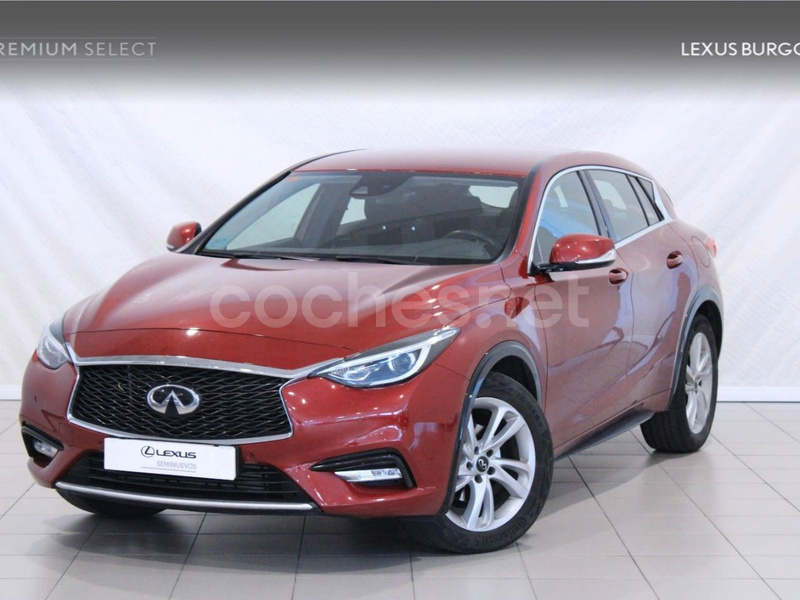 INFINITI Q30 1.6TC 115kW 156CV PREMIUM TECH 7DCT 5p.