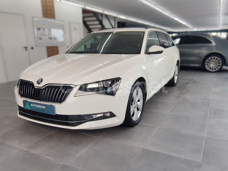 SKODA Superb Combi 2.0 TDI Ambition