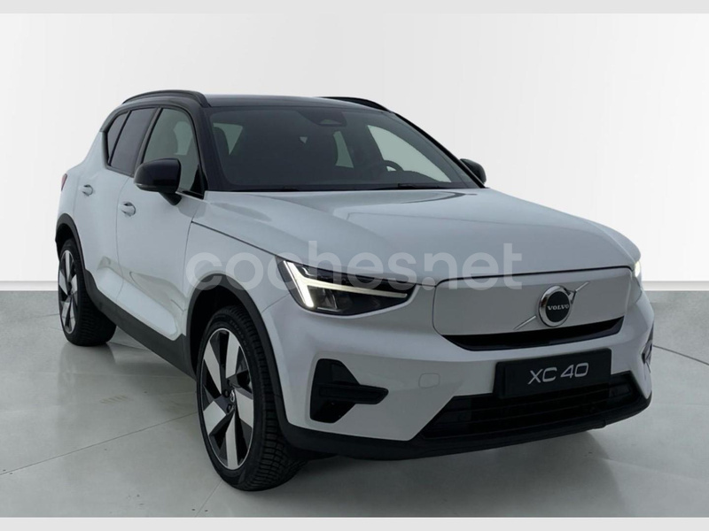 VOLVO XC40 Recharge Single Plus Auto