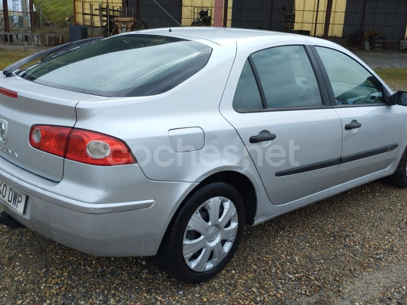 RENAULT Laguna Authentique 1.9dCi E4
