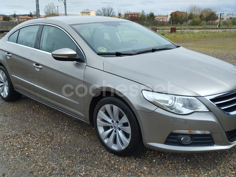 VOLKSWAGEN Passat CC 2.0 TDI BlueMotion Technology