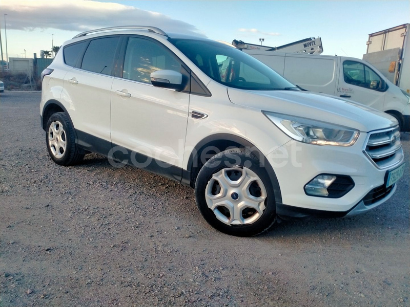 FORD Kuga 2.0 TDCi 110kW 4x4 STLine 5p.