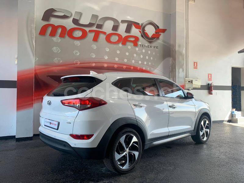 HYUNDAI Tucson 1.7 CRDi BlueDrive Tecno Sky 4x2