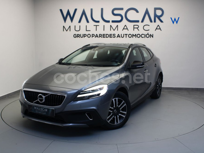 VOLVO V40 Cross Country 2.0 D2 Cross Country Auto