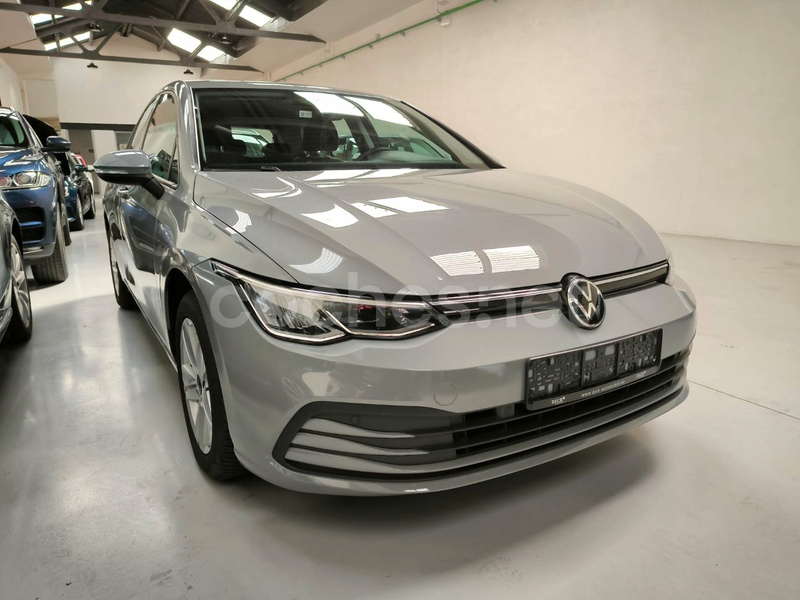 VOLKSWAGEN Golf Life 1.5 TSI 96kW 130CV 5p.