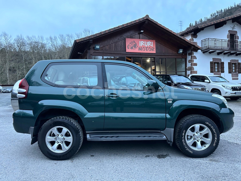 TOYOTA Land Cruiser 3.0 D4D VX 3p.