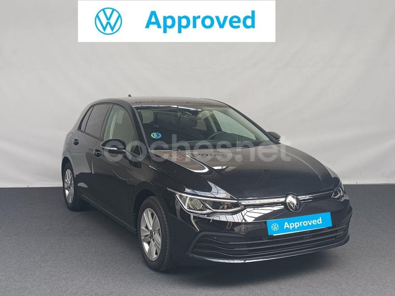 VOLKSWAGEN Golf Life 1.0 eTSI 81kW 110CV DSG 5p.