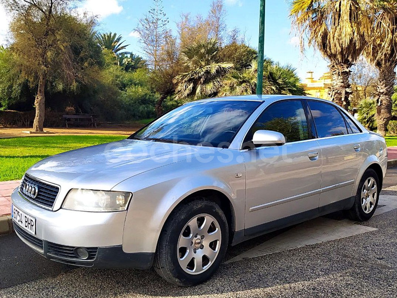 AUDI A4 2.0 4p.