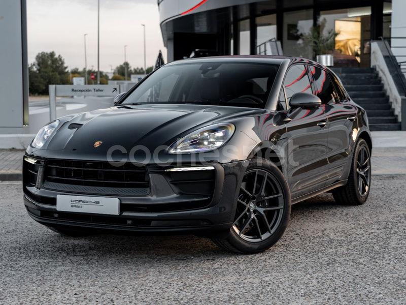 PORSCHE Macan T