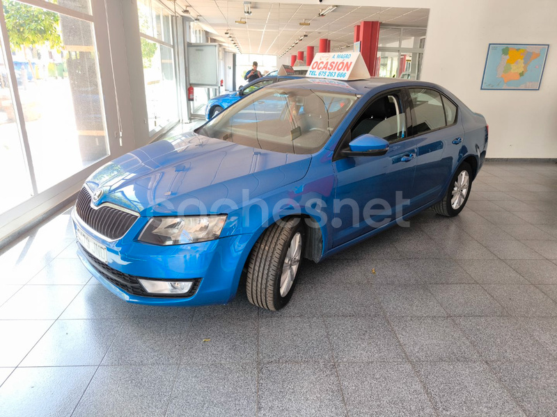 SKODA Octavia 1.6 TDI DSG Style