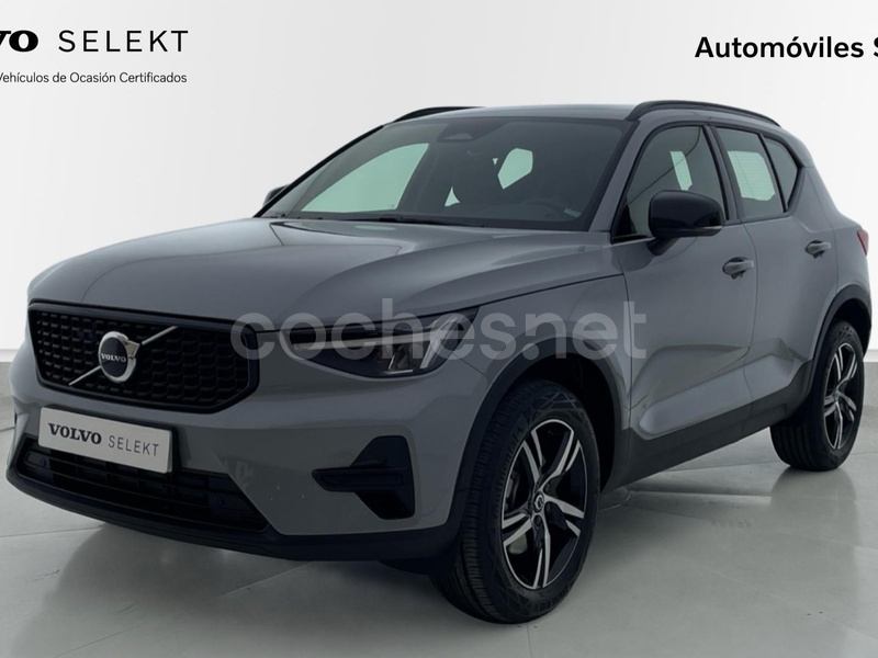 VOLVO XC40 2.0 B3 G Plus Dark Auto