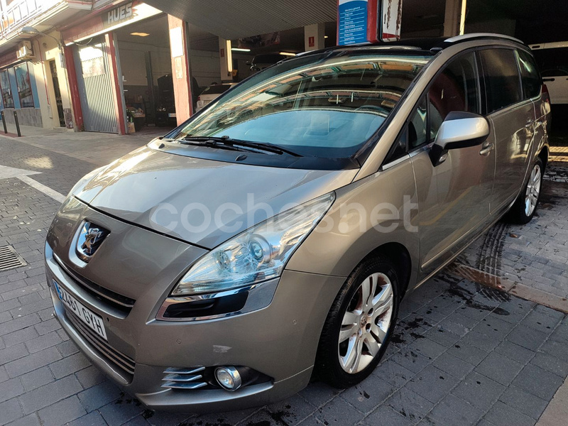 PEUGEOT 5008 Premium 2.0 HDI 163 FAP Automatico 5p.