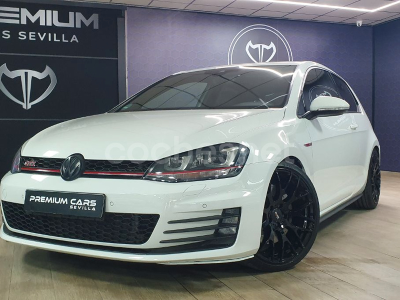 VOLKSWAGEN Golf GTI Performance 2.0 TSI BMT