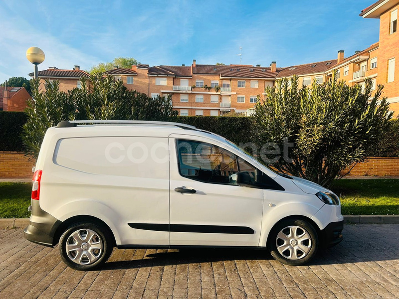 FORD Transit Courier Kombi 1.6 TDCi Ambiente