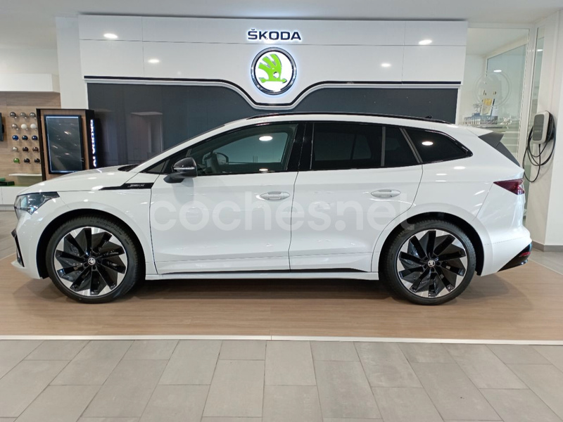 SKODA Enyaq IV Sportline 80 204 CV 82kWh 77