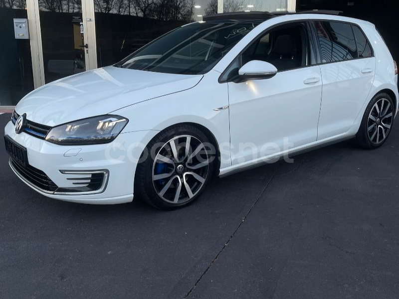 VOLKSWAGEN Golf 1.4 TSI DSG GTE