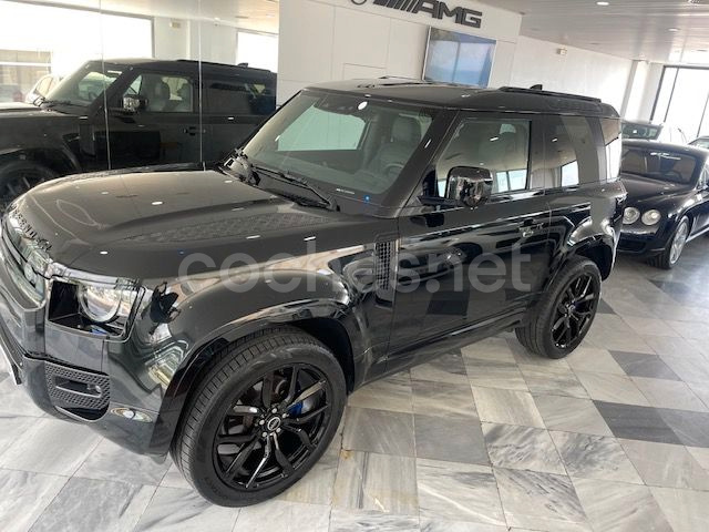 LAND-ROVER Defender 3.0 D250 SE 90 Auto 4WD MHEV