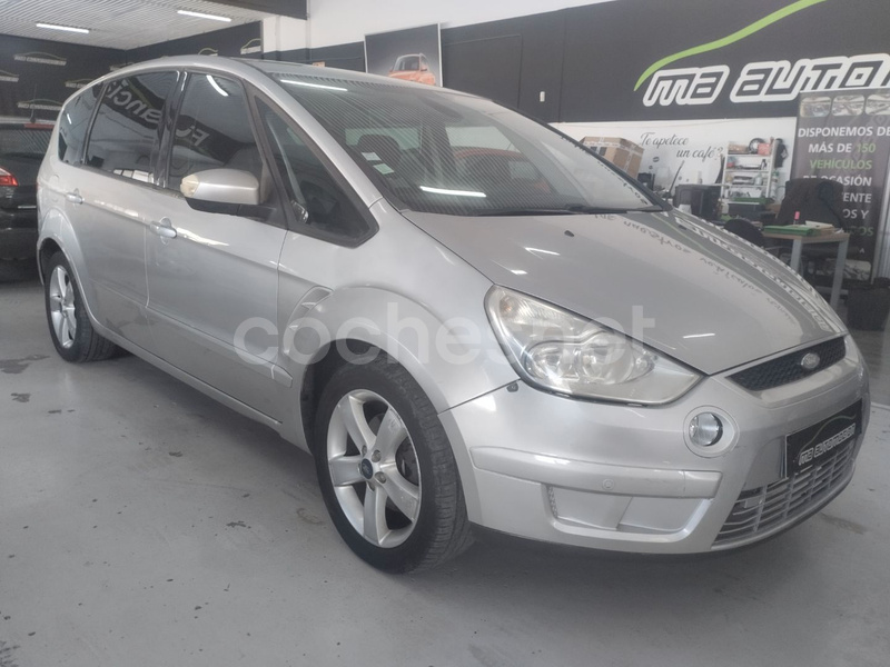 FORD S-MAX 2.0 TDCi Titanium