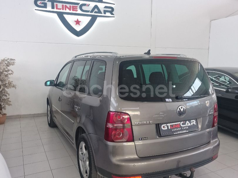 VOLKSWAGEN Touran 1.9 TDI DSG DPF Traveller