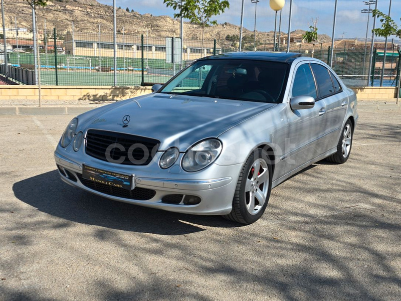 MERCEDES-BENZ Clase E E 400 CDI AVANTGARDE AUTO 4p.