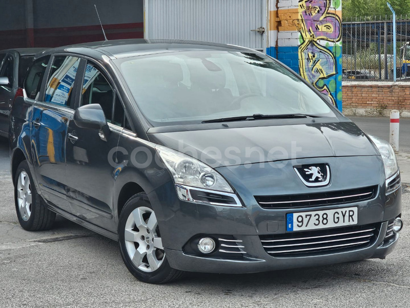 PEUGEOT 5008 Business Line 1.6 HDI 112 FAP 5p.