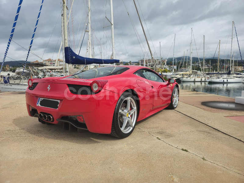 FERRARI 458 Italia