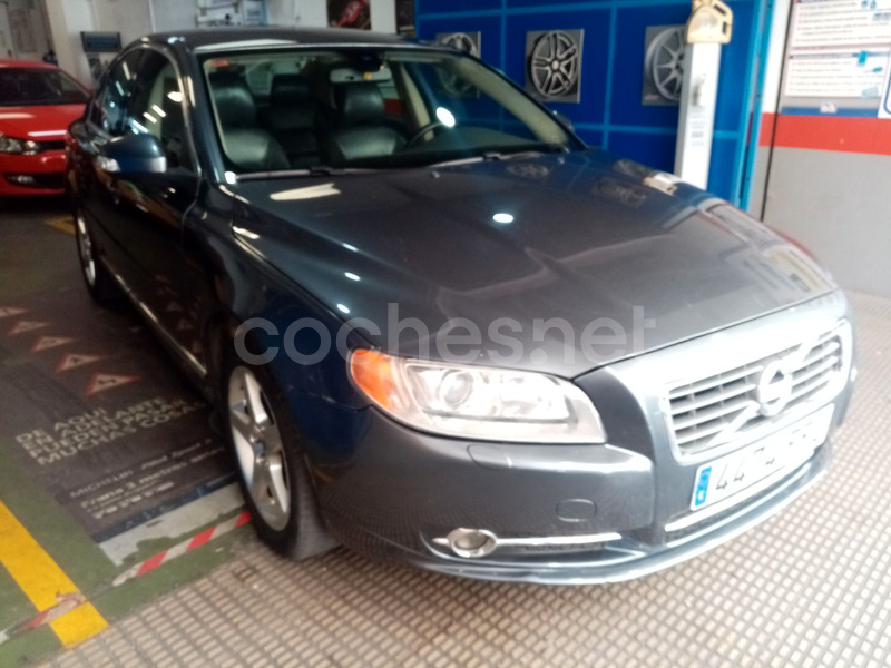 VOLVO S80 D5 Executive Auto 4p.