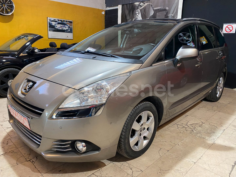 PEUGEOT 5008 Premium 1.6 HDI 112 FAP 5p.