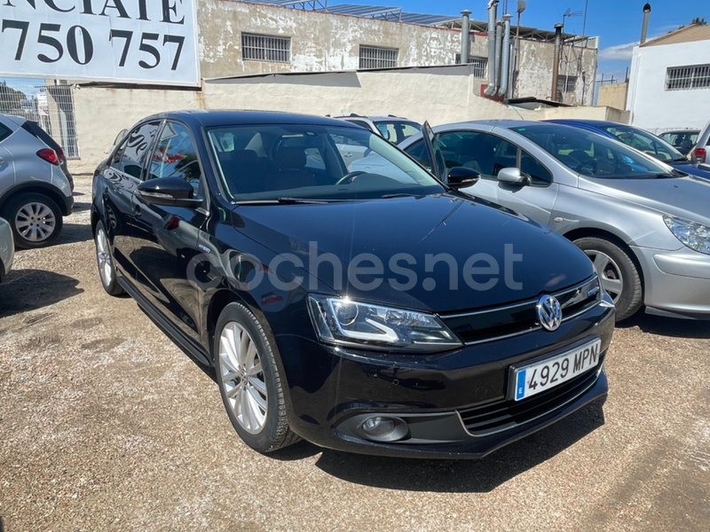 VOLKSWAGEN Jetta 1.4 TSI 122cv Advance 4p.