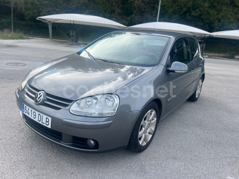 VOLKSWAGEN Golf 2.0 TDI Highline