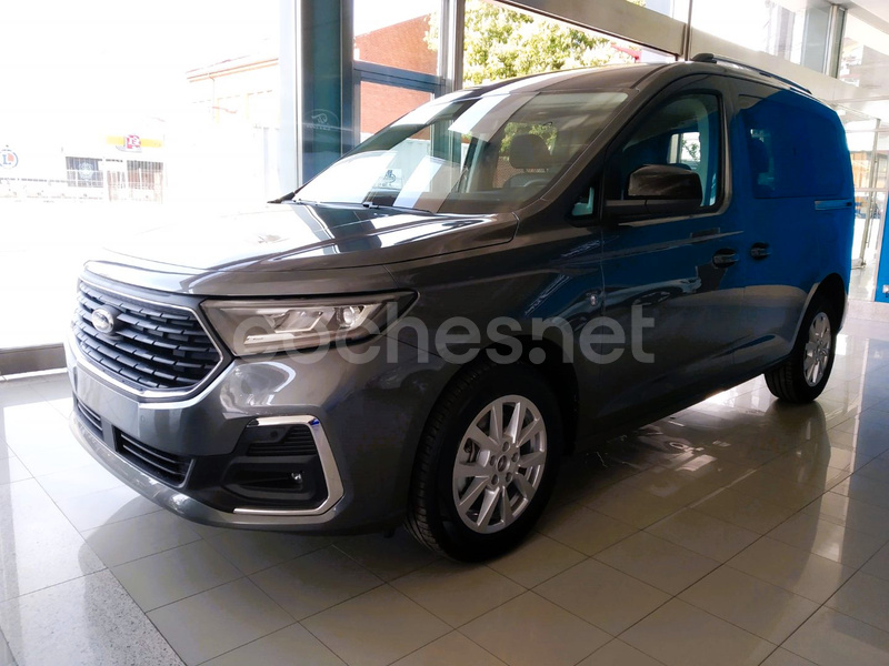 FORD Tourneo Connect 2.0 Ecoblue Titanium