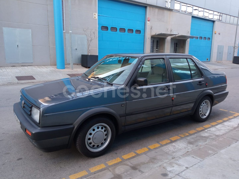 VOLKSWAGEN Jetta JETTA 1.6 CL 4p.