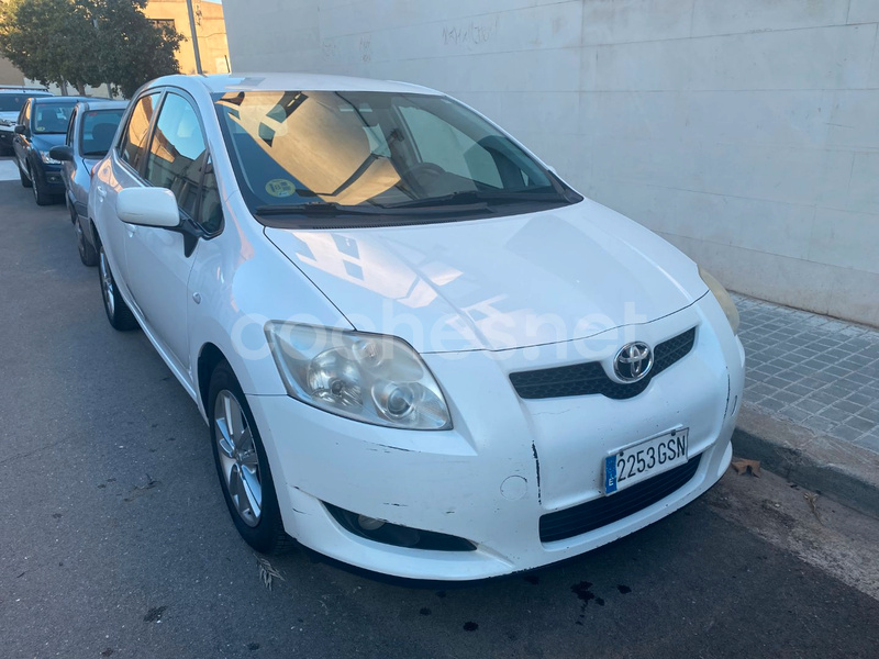 TOYOTA Auris 1.4 D4D Active