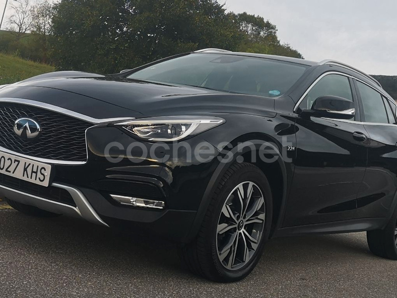 INFINITI QX30 2.2D PREMIUM 7DCT AWD