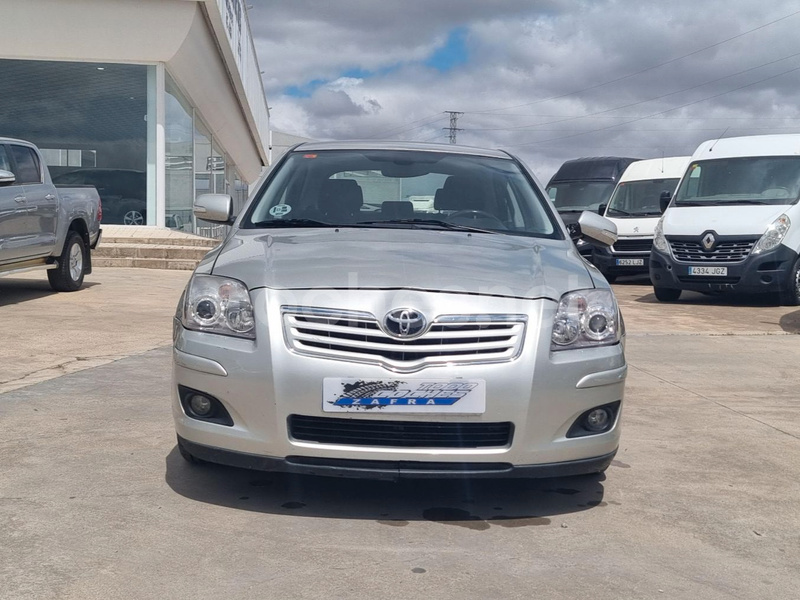 TOYOTA Avensis 2.2 D4D Executive