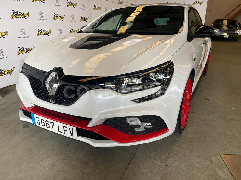 RENAULT Mégane RS Trophy TCe 221 kW 300CV GPF 5p.