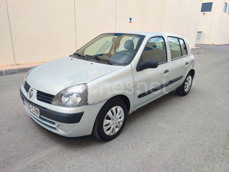 RENAULT Clio Base Authentique 1.2