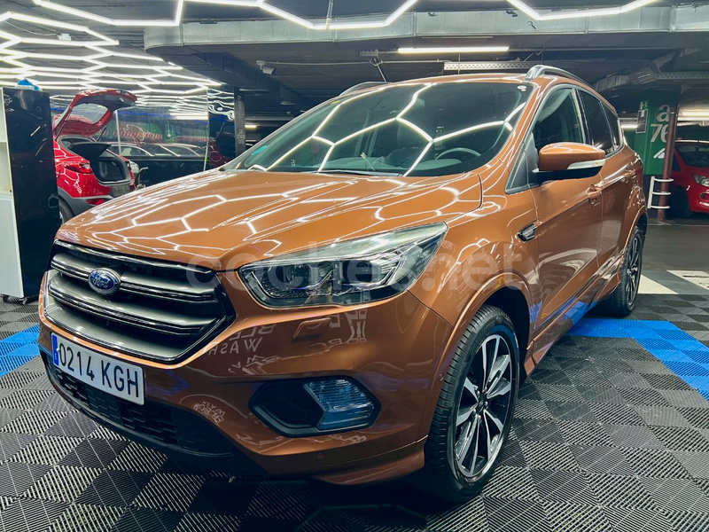 FORD Kuga 2.0 TDCi 110kW 4x2 ASS STLine 5p.