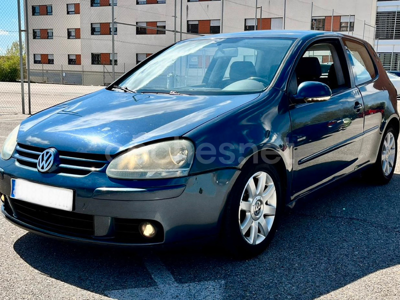 VOLKSWAGEN Golf 1.9 TDI Conceptline 3p.