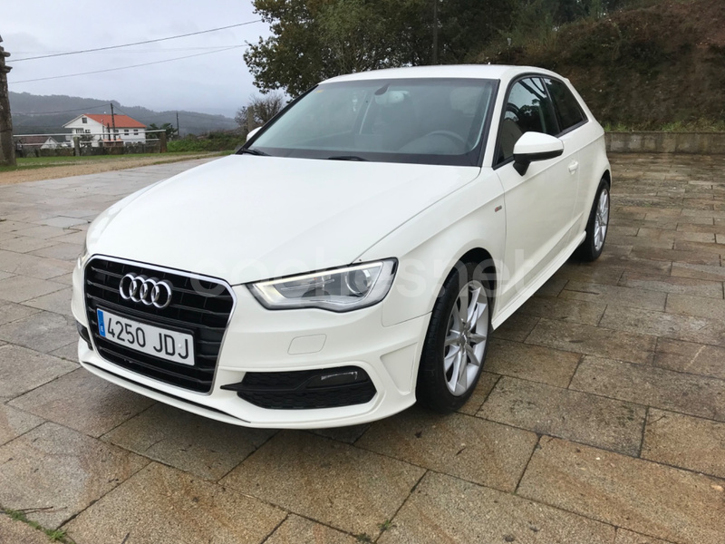 AUDI A3 1.6 TDI 110CV clean diesel Attraction 3p.