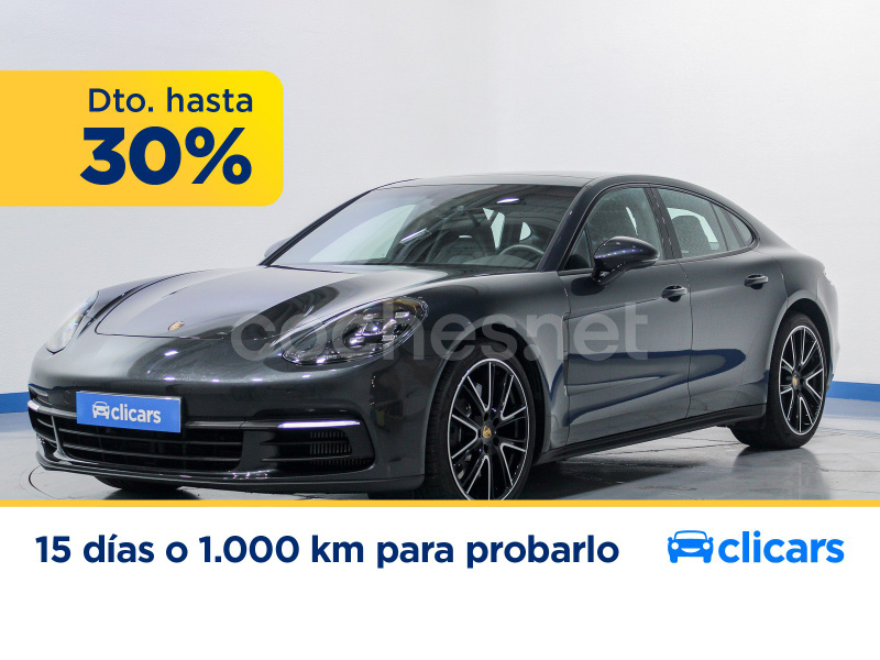 PORSCHE Panamera 4