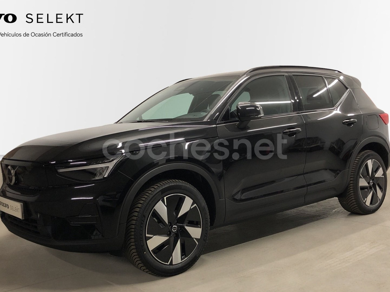 VOLVO XC40 Recharge Single Extended Plus Auto